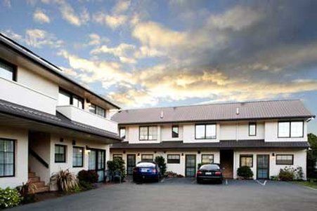 Arrow Motel 4*